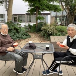 中庭カフェ☕